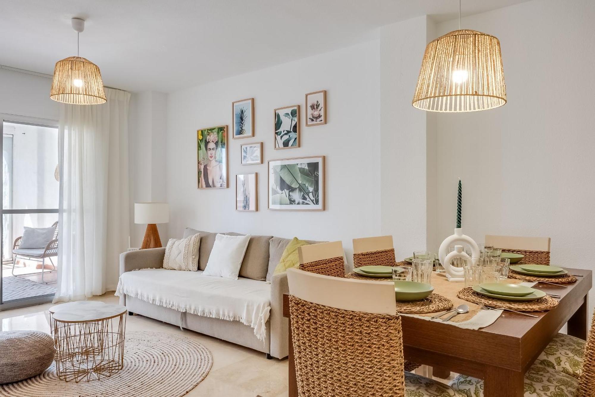 אסטפונה Gezellig Stijlvol Appartement Dichtbij Het Strand מראה חיצוני תמונה